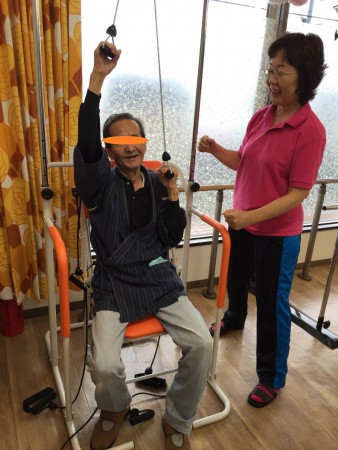 マルチトレーナーを使って今日も頑張っています